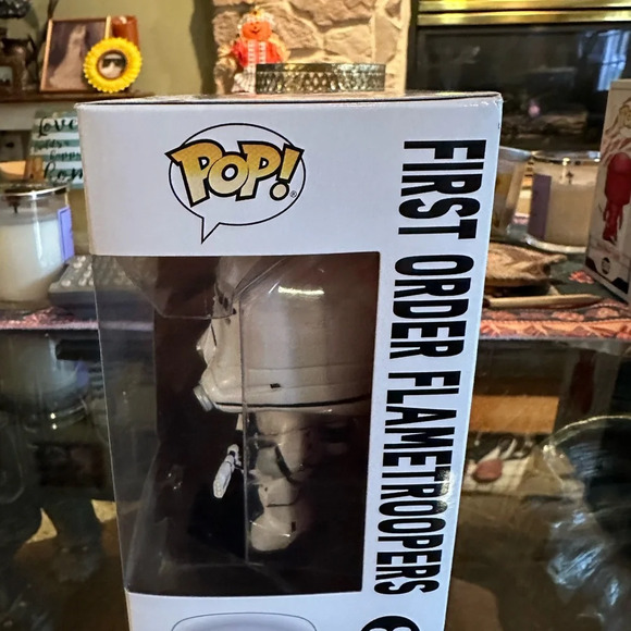 Funko Pop! Vinyl: Star Wars Bobble-Head First Order Flametrooper #68 - Picture 5 of 6